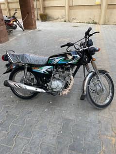 HONDA CG 125 FOR SALE NEED & CLEEN URGENT SALE