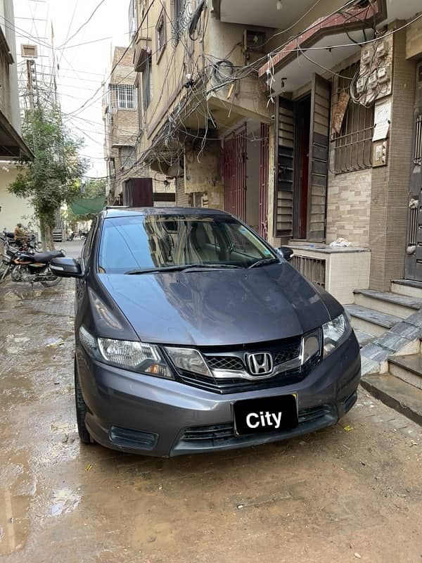 Honda City IVTEC 2018 1.5 all geniune condition. 5