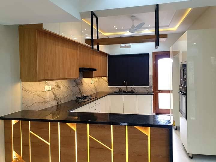 Triple story 8 marla house for sale in mumtaz city 8