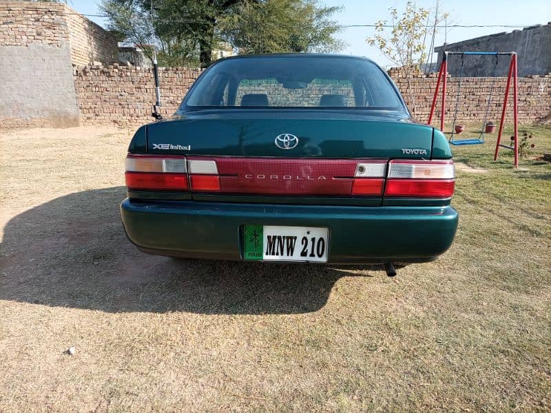 Toyota Corolla XE 1999 7