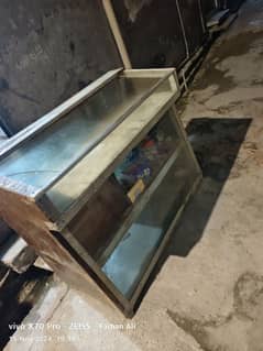 Counter For sale In Good condition