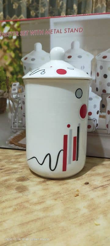 CANISTER SET 7 PCS IN PORCELAIN 4