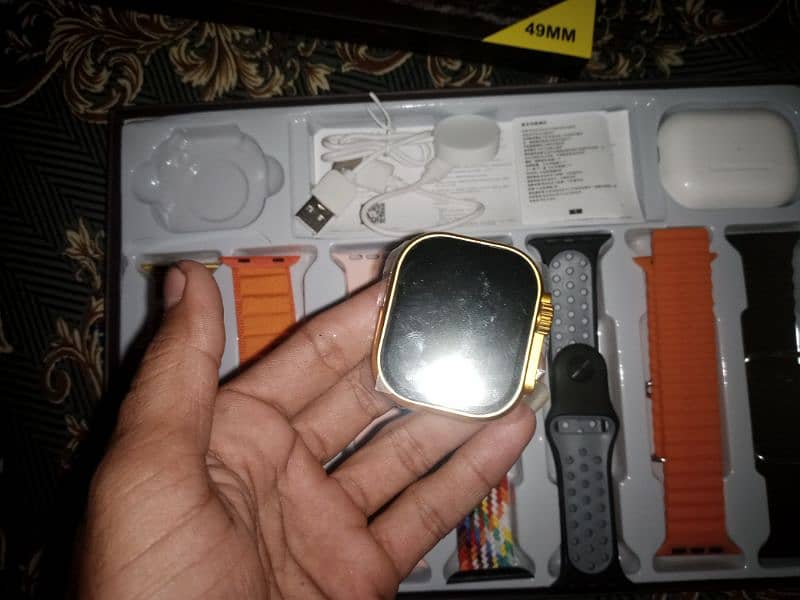 H20 smart watch and airpod 3