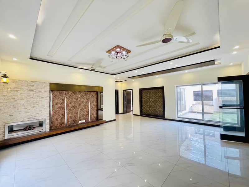 100%orignal pictures Beautiful house for sale 1 kinal hot location state life society phase 1 43