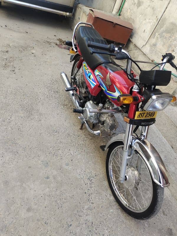 Honda CD70 CC 2023/2024 3