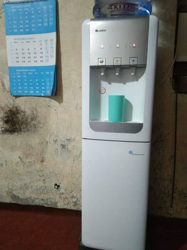 water dispenser with refrigerator 03084950233 4