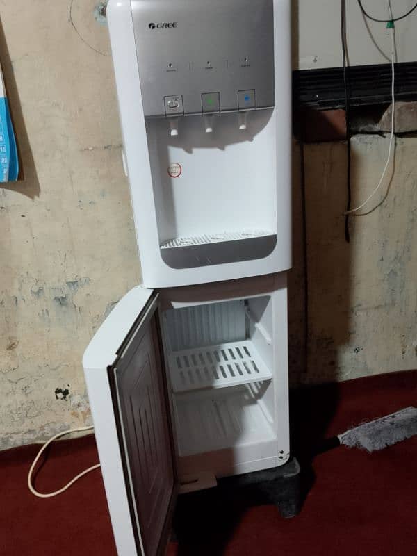 water dispenser with refrigerator 03084950233 6