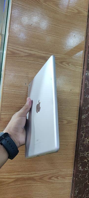 Ipad 5 generation 32 Gb 3