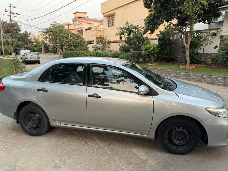 Toyota Corolla GLI 2011 1600 cc 2