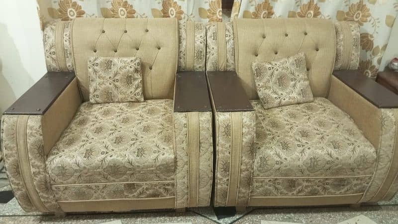 5 seater sofa For sale 0