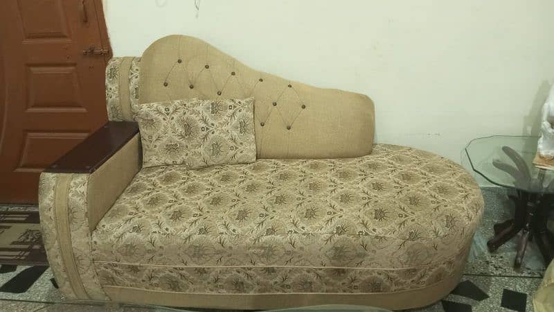 5 seater sofa For sale 1