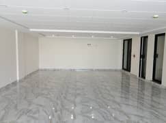 4 Marla 4rth Floor with Elevator for Rent in DHA Main Boulevard Phase 6 Lahore