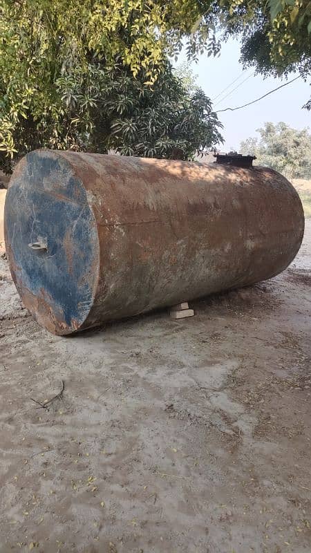 2 storage tanks 10000 letter and 5000 letter for sell with dip 1