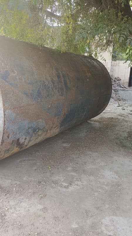 2 storage tanks 10000 letter and 5000 letter for sell with dip 4