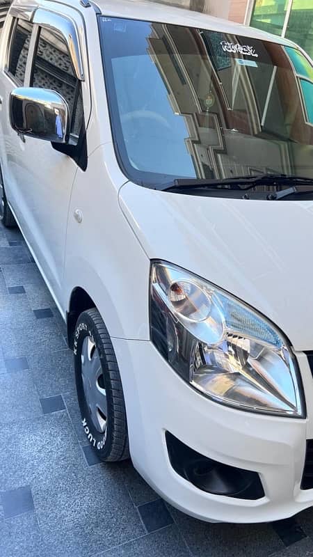 Suzuki Wagon R 2017 1