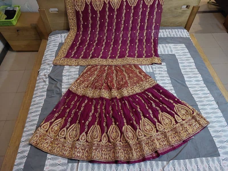 bridal lehnga and dupatta 4