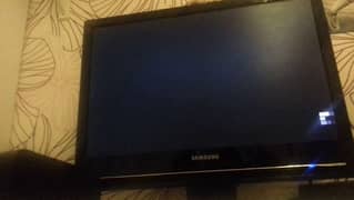 Samsung LCD 22" + TV Box