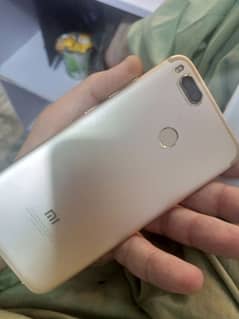 Xiaomi Mi A1 (Mi 5X) 4GB/64GB