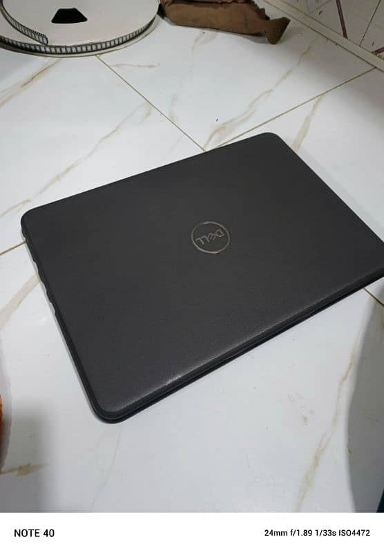 Del Laptop Core i3 8th Generation Touch Screen 5