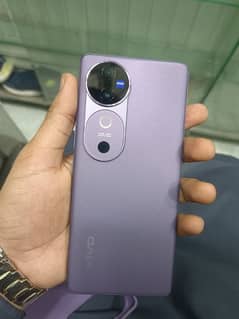 Vivo V40