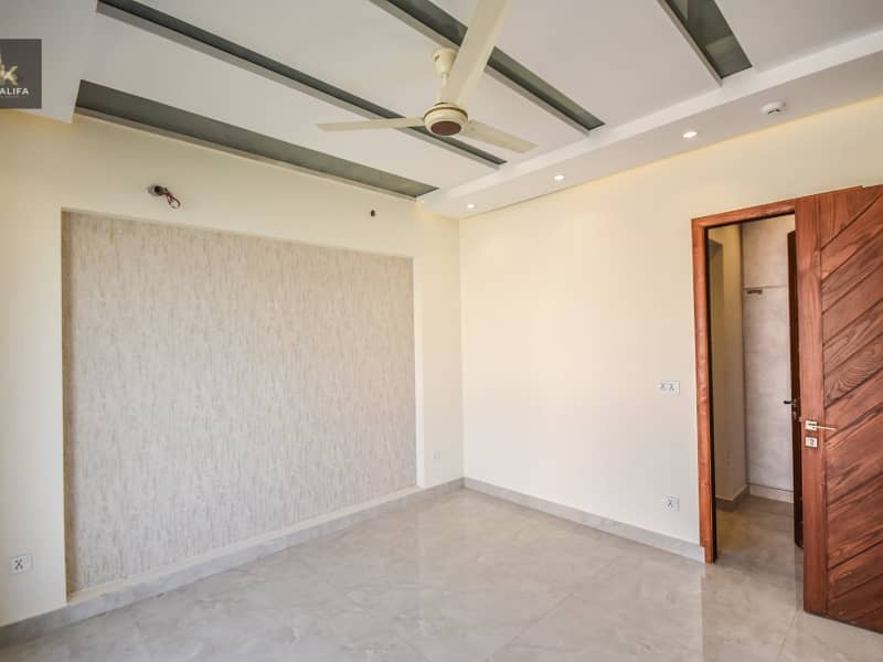 5 Marla luxury House Available For RENT In DHA 9 town Lahore 4