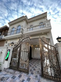 5 Marla luxury House Available For Sale In DHA 9 town Lahore