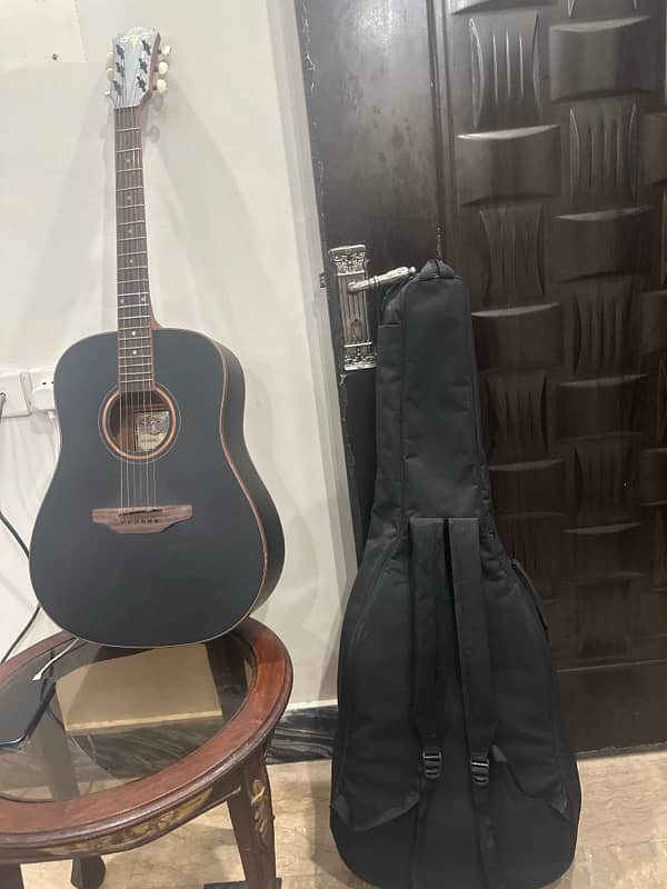 price negotiable Acoustic guitar 10/10 with Bag , String , Belt 3