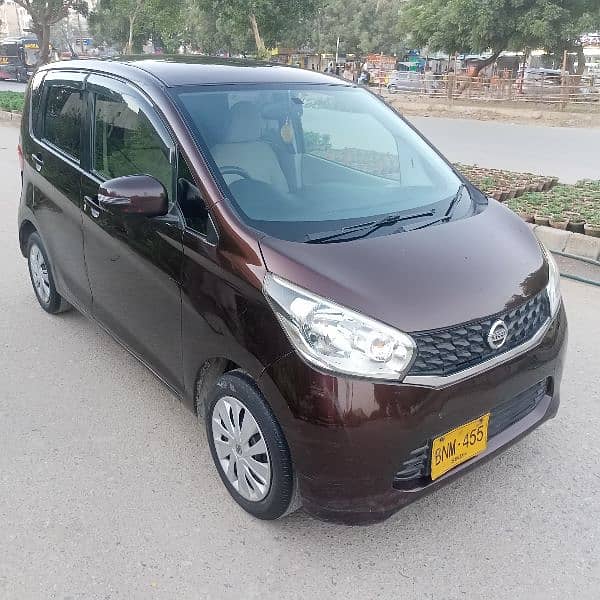 Nissan Dayz 2015/2018 J package full option 6