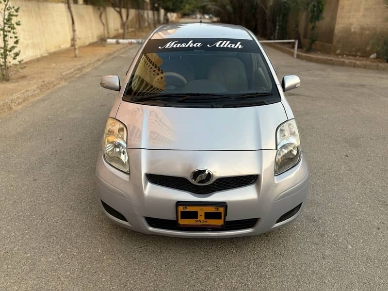 Toyota Vitz 2010/2014 in full original condition. 1