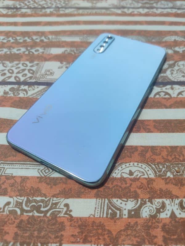 Vivo S1 Dual Sim Minor Line (6/128) 0