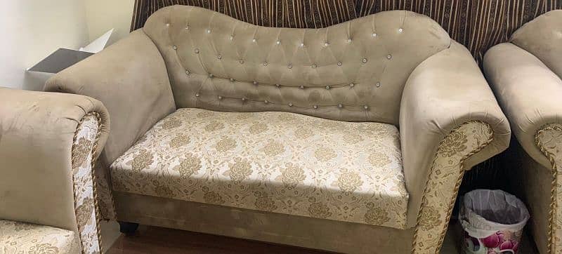 7 Seater Sofa Set + Dewan 2