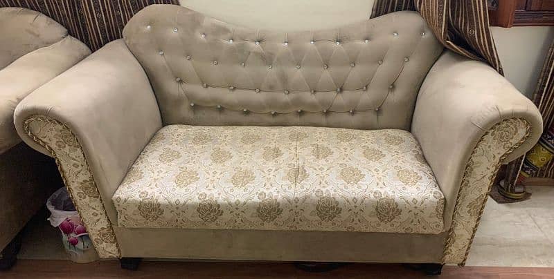 7 Seater Sofa Set + Dewan 5