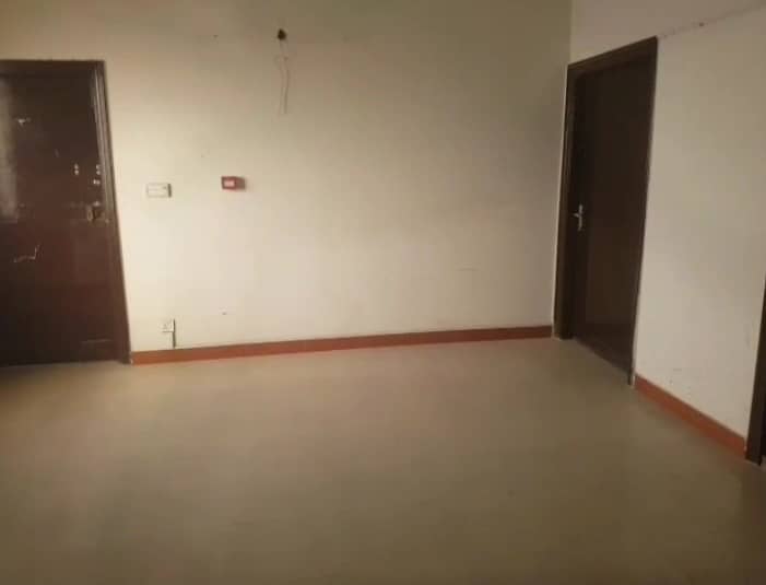 4 Marla 2nd Floor Office For Rent In DHA Phase 1,Block K,Lahore. 1