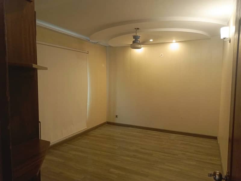 Affordable 4 Marla 1st Floor Office For Rent In DHA Phase 1,Block H, Lahore. 6