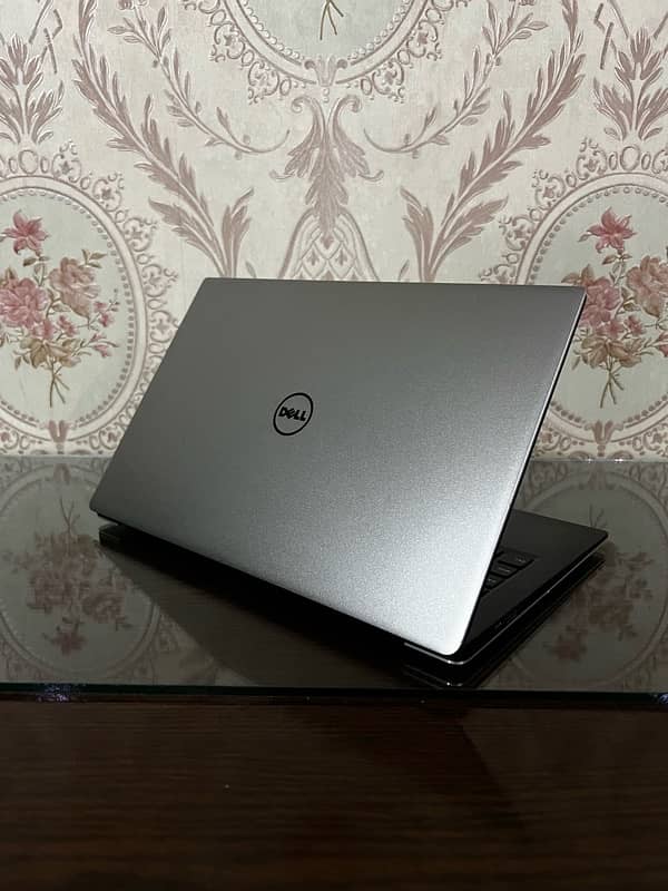 Dell XPS 9360 ultra slim | core i5 7th generation | FHD 1080p display 4