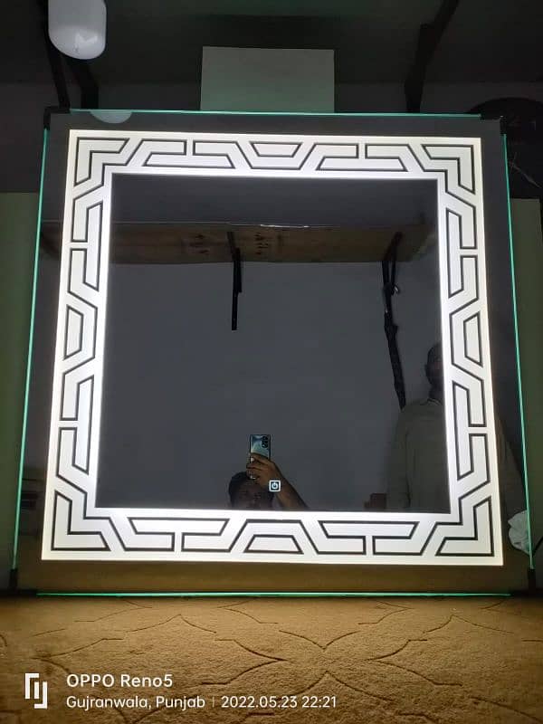 LED mirror 12