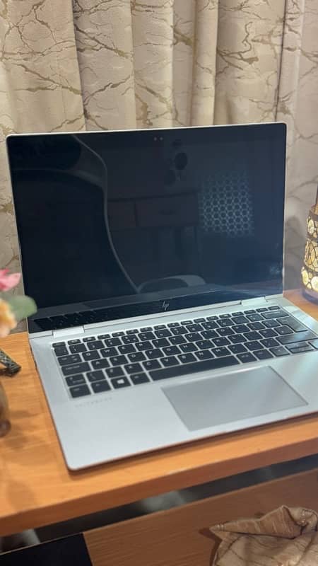 HP ELITEBOOK x360 1030 G3 8