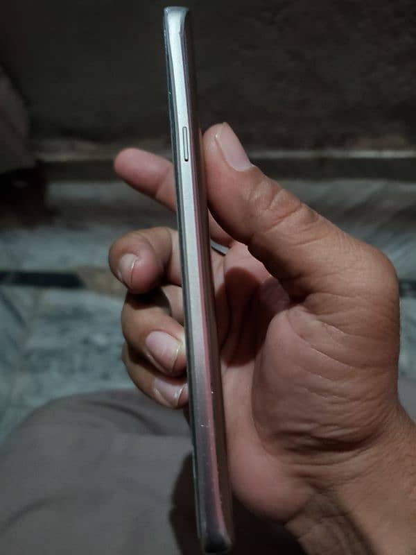 Samsung galaxy note 5 all ok non pta Sim time available finger print 4