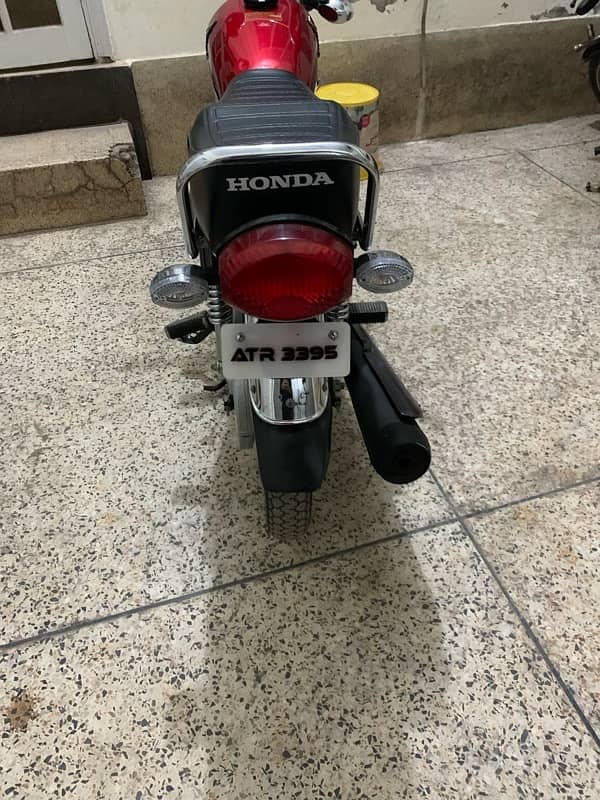 honda 125 SE self start 2023 new condition 4