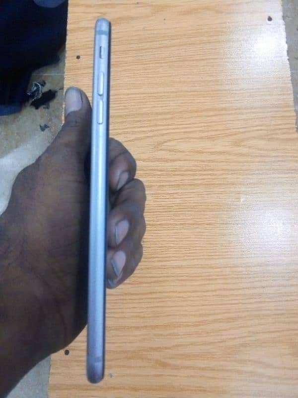 iphone 6 plus 64gb non PTA 2