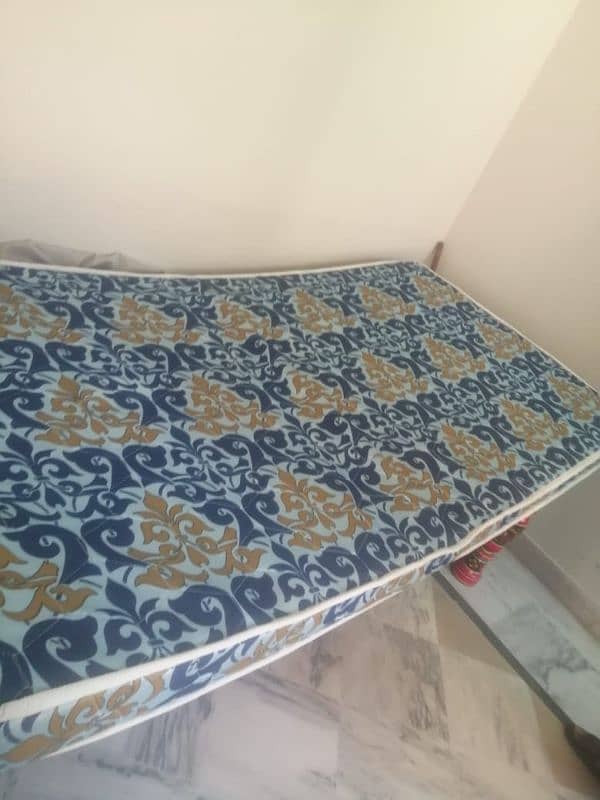 Single bed mattress 0