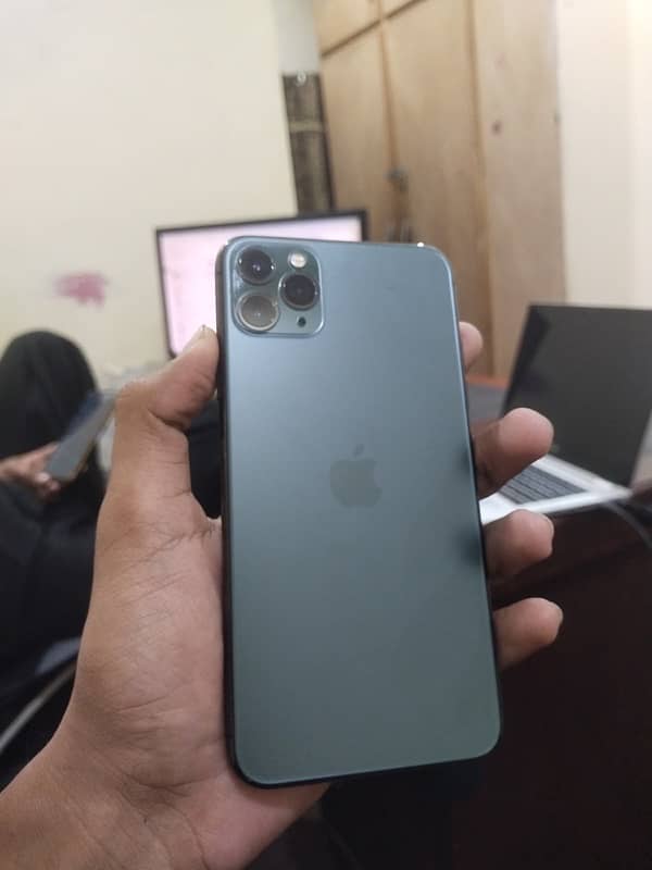 iPhone 11 pro max factory unlock 64 gb 3