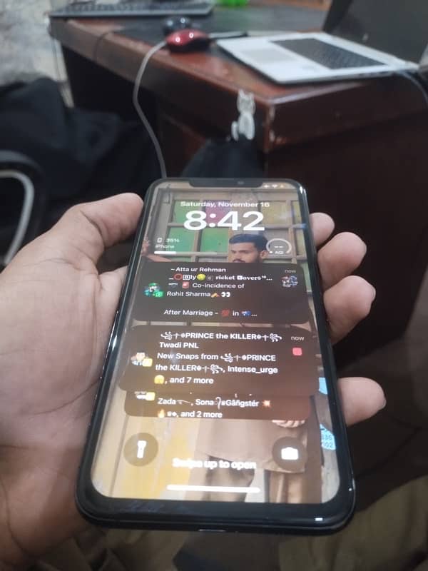 iPhone 11 pro max factory unlock 64 gb 5