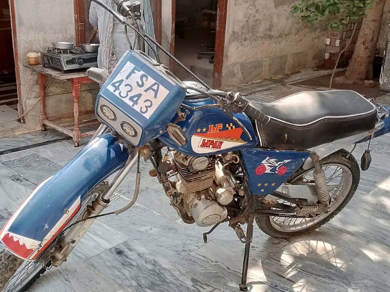 lefan motor cycle 125cc 10/7 condition self start heavy bike 4