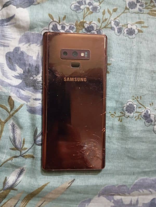 Samsung Note 9 minor back break 10/8 and green shade urgent sale 1