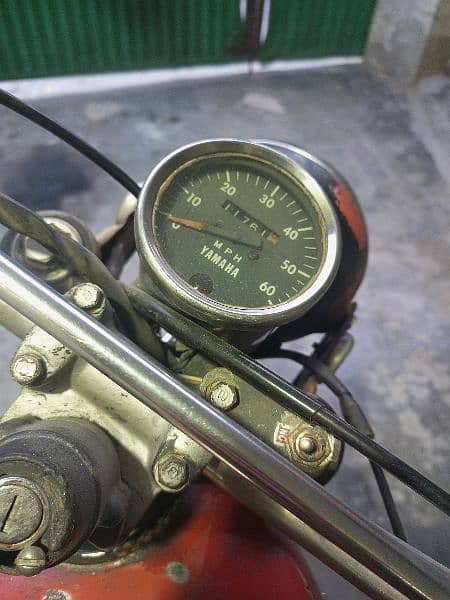 yamaha 80cc antique bike for sale. 9