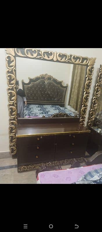 bed, side tables with long mirror and dressing 1