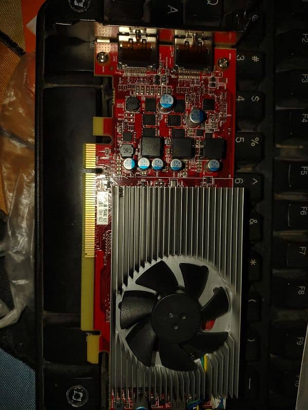 2 GB / 64 bit /graphics card 0