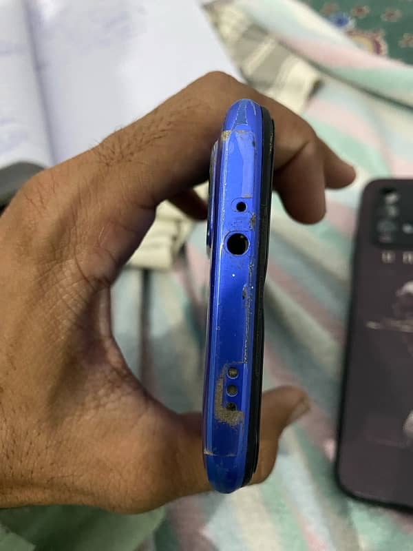 redmi 9t 6/128 seled hai all ok with box 3