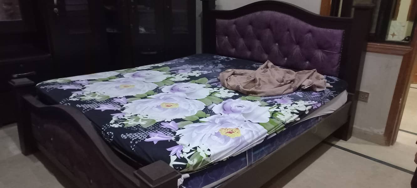 Full bed room set 0